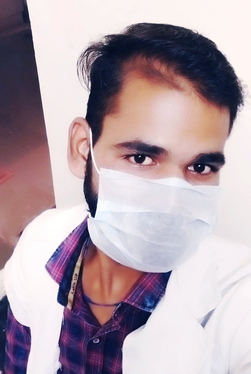 sal1c_here's tweet image. Coronavirus cannot be taken lightly, wear masks
#WearAMask 

जादु दिखांउ देखोगे ?
लाईक दबाओ मास्क पहनी हुई फोटो आएगी मेरी 😍👌

Before lockdown 
#practicaltime #laboratory 💉🧪🧫
@Bittu_Tufani @bhanusi24275819 @YOGIJAIHIND2