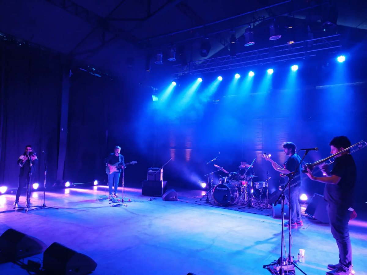 CulturaRosario's tweet photo. #ConectateConLaMúsica⁣
😎Seguimos el lunes bien arriba porque está sonando #Budajipis 🎶

https://t.co/CFjnj1v9Oj

#CuidatePosta⁣
#Primavera2020🌸
#EscenarioLocal⁣
@GalponDLaMusica https://t.co/PIMxAgGroL