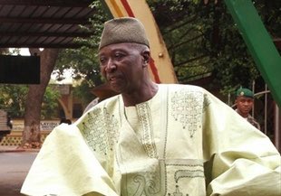 konate90's tweet photo. #Mali : Le Colonel Major à la retraite Bah N’Daw est nommé Président de la transition. #CNSP #CriseSocioPolitique https://t.co/MYtDNAAuF6