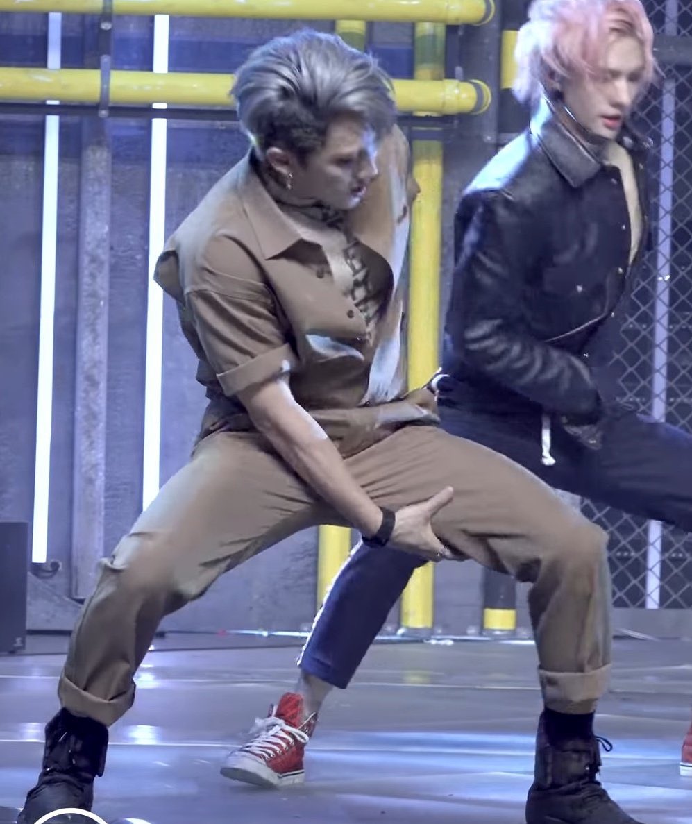 — changbin’s thighs; a highly needed thread  #StrayKids  #skz