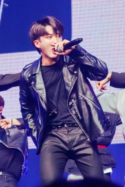 — changbin’s thighs; a highly needed thread  #StrayKids  #skz