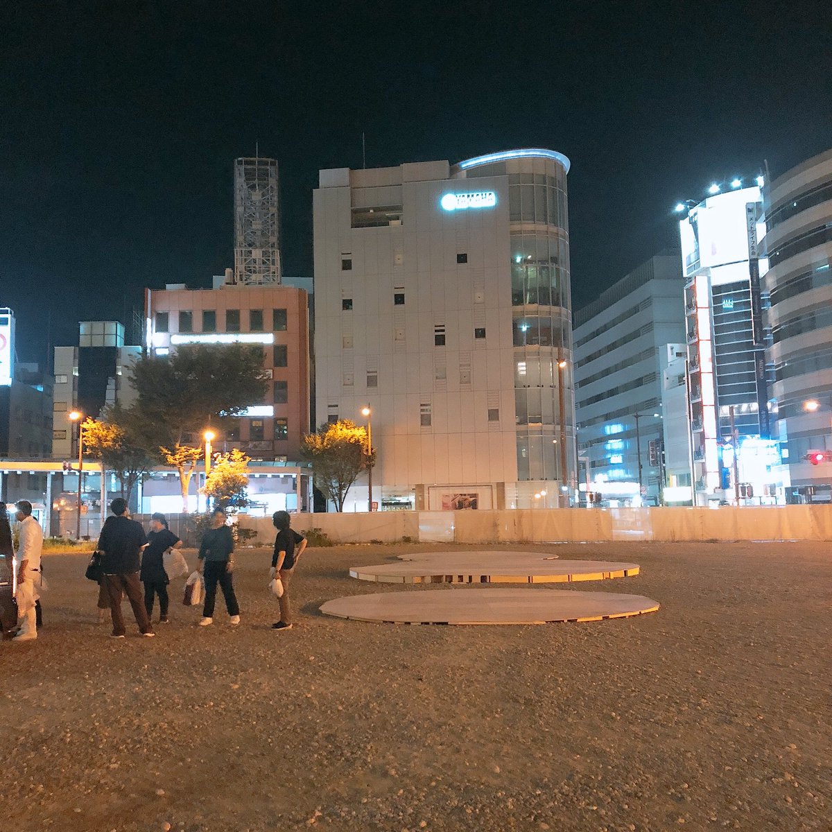 hamamatsu_suac's tweet photo. 野外演劇 夏の夜の夢は終了いたしました🤴
来てくださった、Twitterで見守ってくださった、関わってくださった皆様、本当にありがとうございました😄 https://t.co/URFeYOLXAd