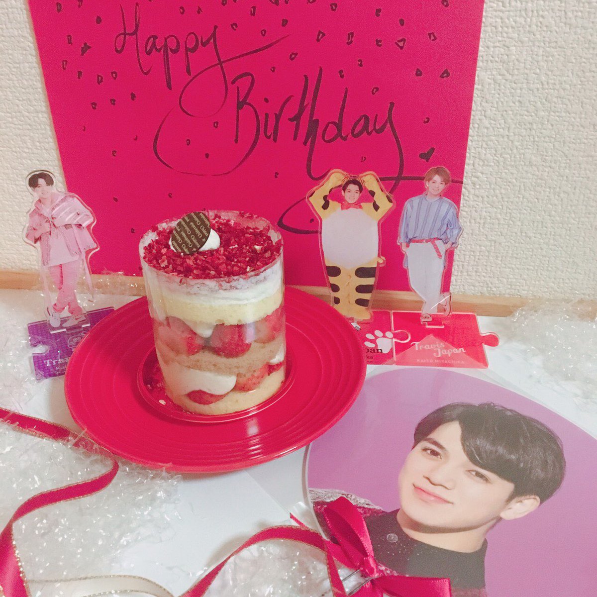 shyxmade's tweet photo. お誕生日おめでとうちゃかちゃん🥰

Every year you fill my days with laughter, smiles and a whole lot of fun! I feel so lucky to support and adore such a wonderful person as yourself.

Wishing you a spectacular 23rd birthday!
Time to party! Ladies GO!

#宮近海斗誕生祭 #TJsekai https://t.co/z6k5gc7df7