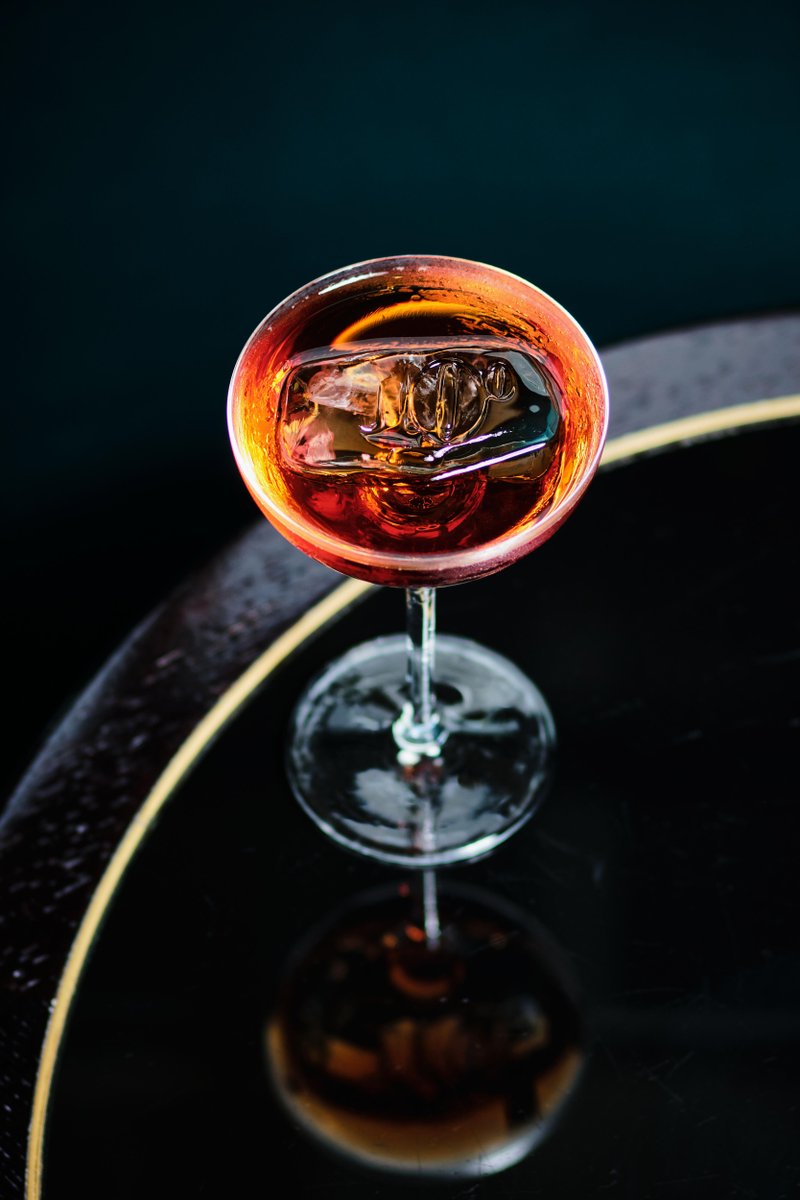 Souvenirs from last week's Negroni Week at 10 Degrees Bar London 🥃 💎 👌  

#cocktails #gin #negroni #bordeauxdistillingco #london #imbibe #negroniweek #cocktail #bordeaux #10degreeslondon #TasteOfHilton #clearice #CocktailPorn