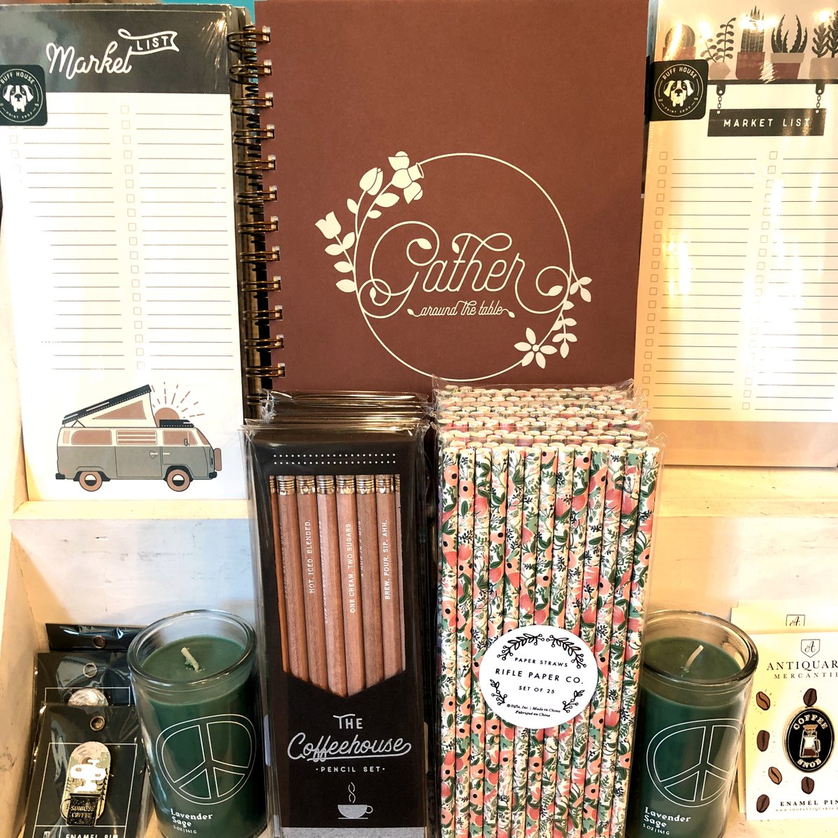 bookwormedwards's tweet photo. We are loving these sidelines that make meal-planning a little easier! What's on your menu tonight? https://t.co/6D6BRiXIDV