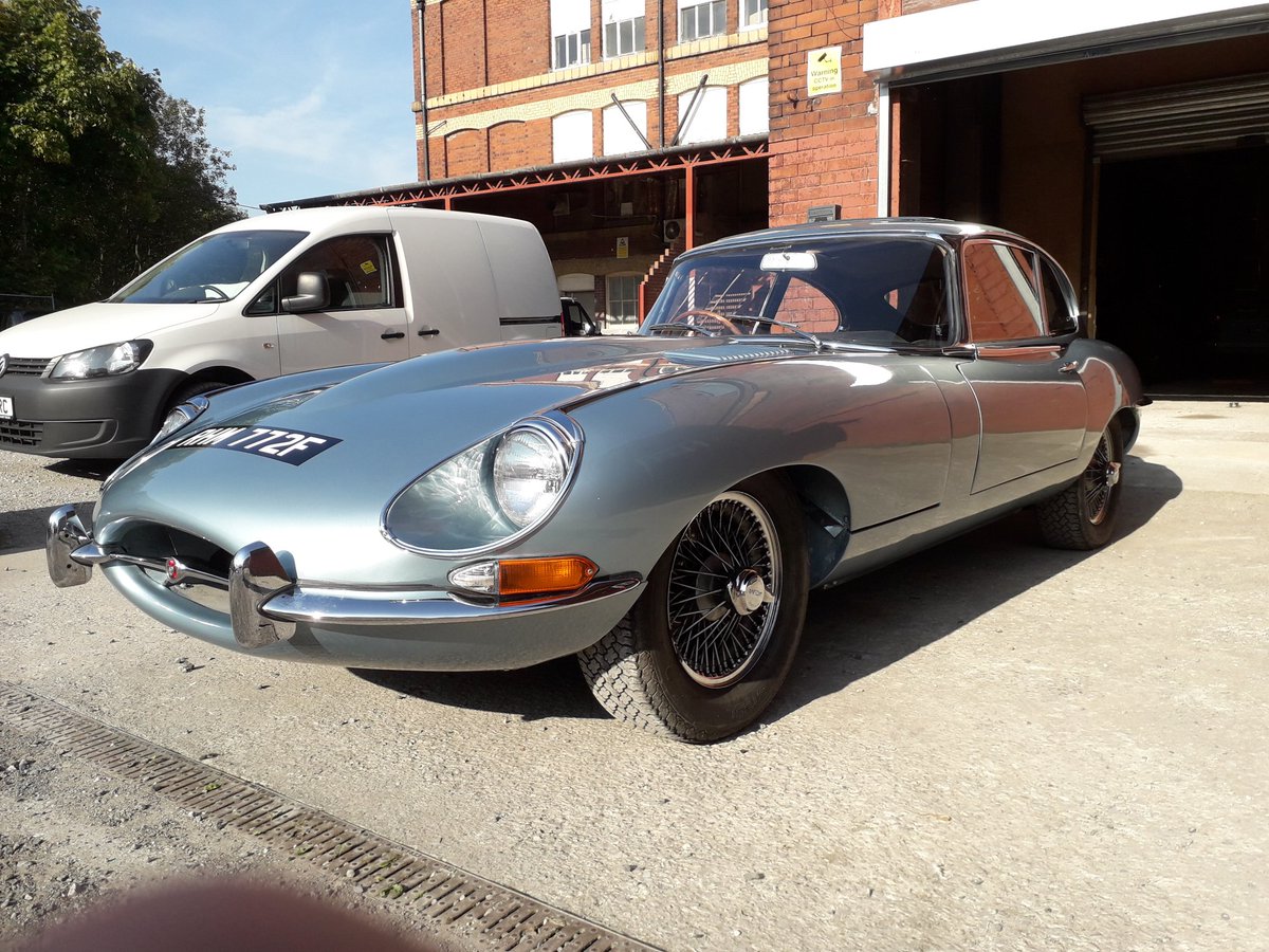 Well well well, look who has ventured out of the workshop for the first time in 3 years for a quick wash and polish 

#classiccar #restoration #Stockport #SBS #kingof #etype #Jaguar