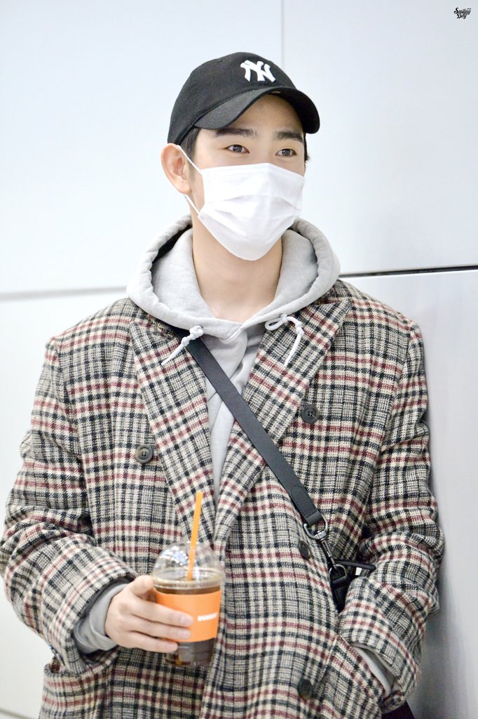 SmilingDay0922's tweet photo. 진영아~생일축하해~~~ 언제나 즐겁고 건강하길 바래~❤️❤️❤️

#OurBrightestStarJinyoungDay
#Jinyoung #진영
#GOT7 #갓세븐 https://t.co/lIHiqJYuhP