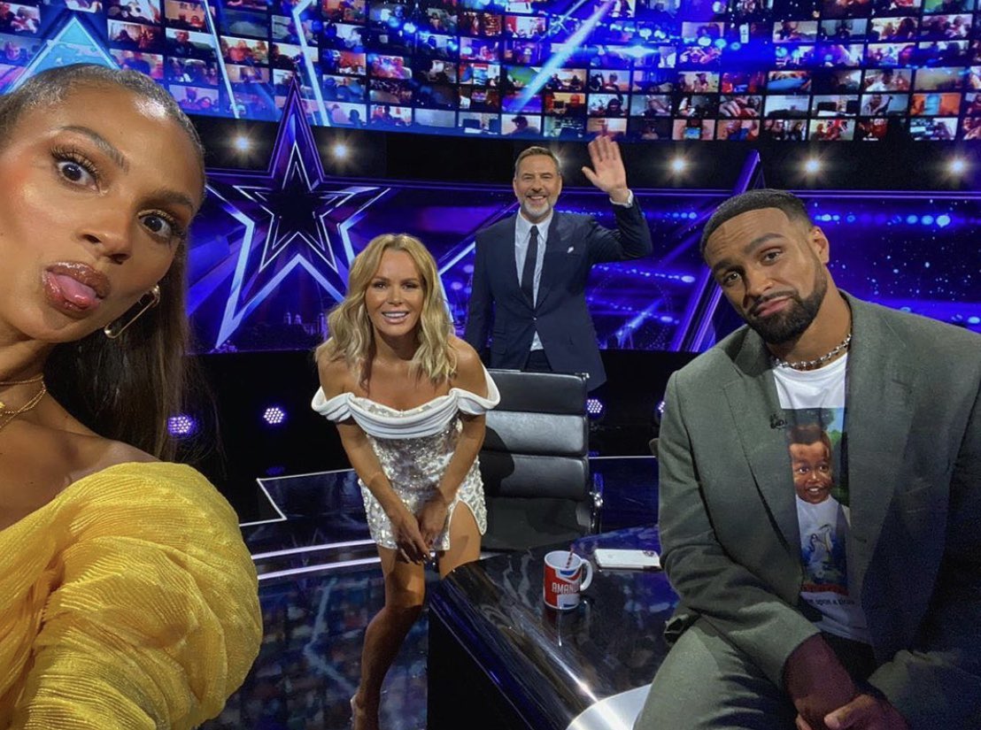 Aleshadfans's tweet photo. Awesome foursome 👸🏽👸🏽🥰🥰😍😍🇬🇧🇬🇧👑👑#bgt #queenmandy #queenalesha https://t.co/aXyw3SuCUH