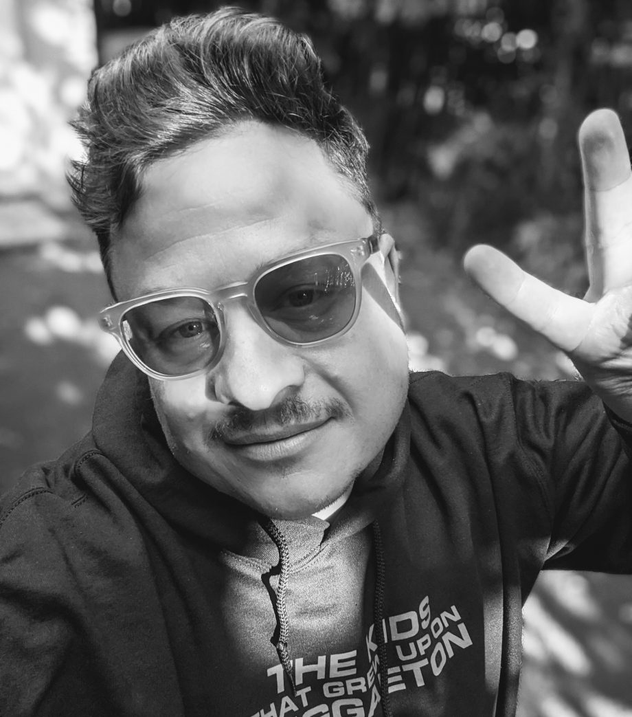 worldwidefm's tweet photo. Tune in for La Mezcla with @adyharley now. He dedicates the show to las guerreras – the talented women making new music today across Latin America. He interviews Elena Rose (Venezuela), Silvana Estrada (Mexico) and Ile (Puerto Rico).

Listen → https://t.co/TgzvuUlooy https://t.co/6cCyq30FFo