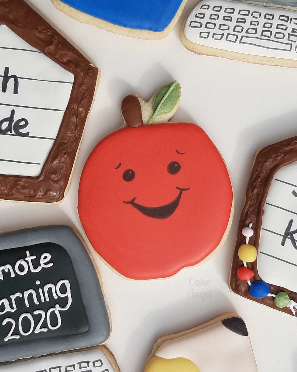 ItsBakeAngel's tweet photo. And finally we are back to school, albeit remotely. I had so much fun making these back to school cookies for my boys. Grade 4 and SK here we come🍎💻🏫 @SCDSB_Schools @es_barrie #remotelearning #firstdayofschool2020 #backtoschool #backtoschoolcookies #cookies https://t.co/RnuuhxOeU7