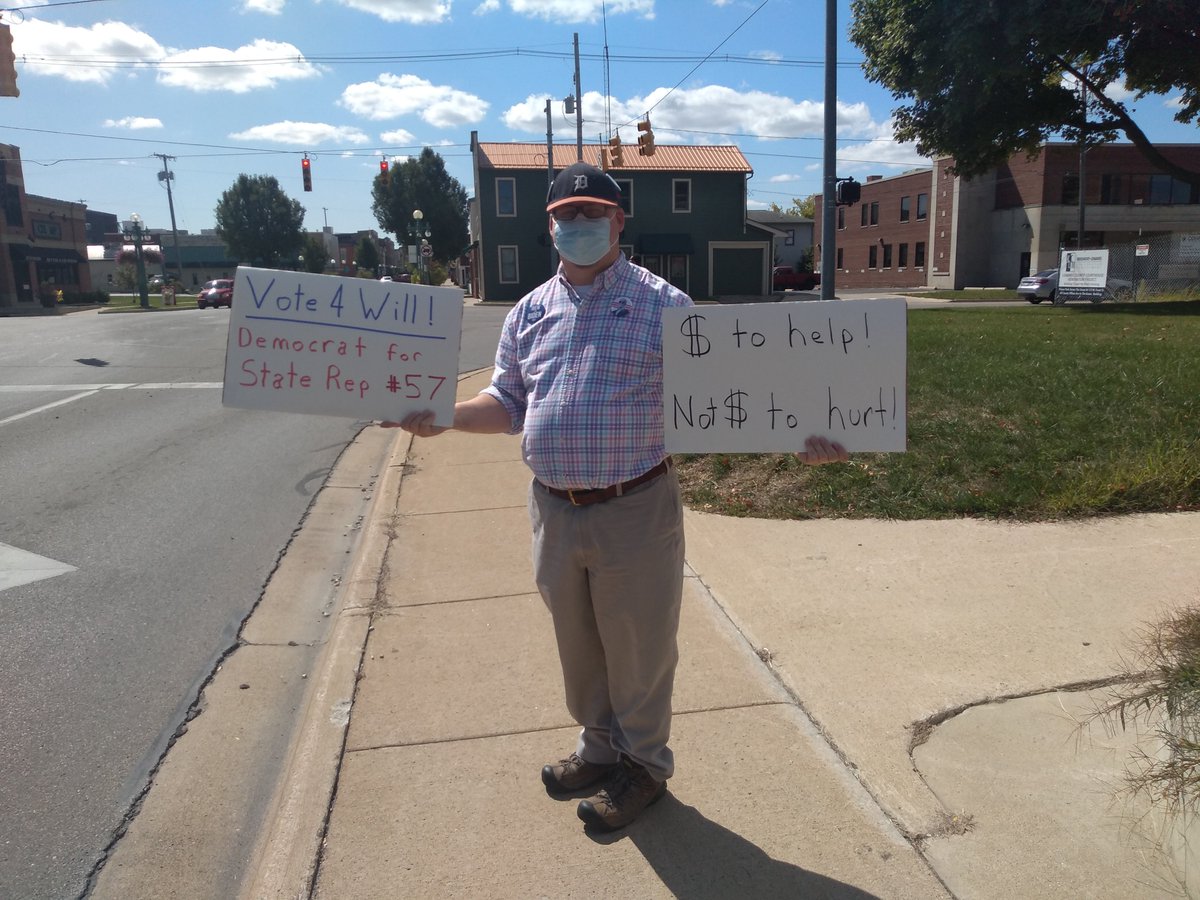 metroDpan's tweet photo. The Adrian houseless community needs your help! City Commission is voting tonight on anti-camping legislation that would make it illegal to sleep and eat on park benches, giving police further license to menace those without shelter.

Meeting link: https://t.co/UDDnxkvCho https://t.co/0ZBp8Bu8iP