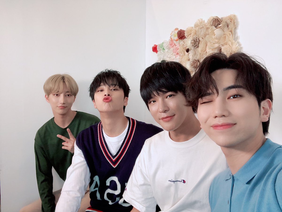 youngandwild_of's tweet photo. #YoungandWild
SHOWCASE/ONLINE LIVE 개최 결정〰️😆💕
9월 26일, 27일(일) 컴백 쇼케이스❣️
10월4일,11일,18일(일) 온라인 라이브 🌟
멋진 신곡을 빨리 여러분들께 보여주고 싶어요🥺💪🏻
26/27일분은 오늘 19시 티켓 Open〰️✨️✨
https://t.co/arsHJp05hD

#영앤와일드 #우주 #인오 #은재 #민수 https://t.co/DgpbZ09iHE