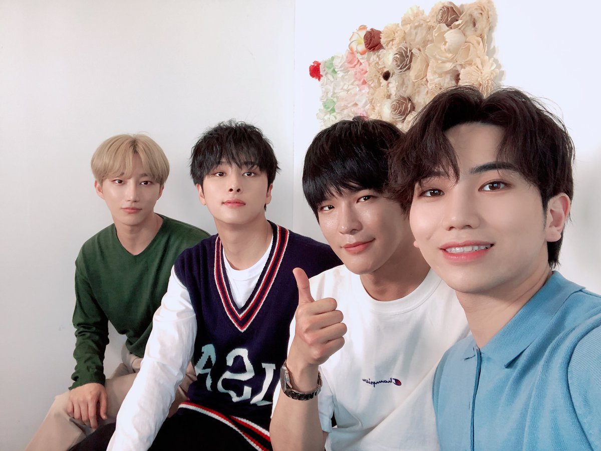 youngandwild_of's tweet photo. #YoungandWild
SHOWCASE/ONLINE LIVE 개최 결정〰️😆💕
9월 26일, 27일(일) 컴백 쇼케이스❣️
10월4일,11일,18일(일) 온라인 라이브 🌟
멋진 신곡을 빨리 여러분들께 보여주고 싶어요🥺💪🏻
26/27일분은 오늘 19시 티켓 Open〰️✨️✨
https://t.co/arsHJp05hD

#영앤와일드 #우주 #인오 #은재 #민수 https://t.co/DgpbZ09iHE