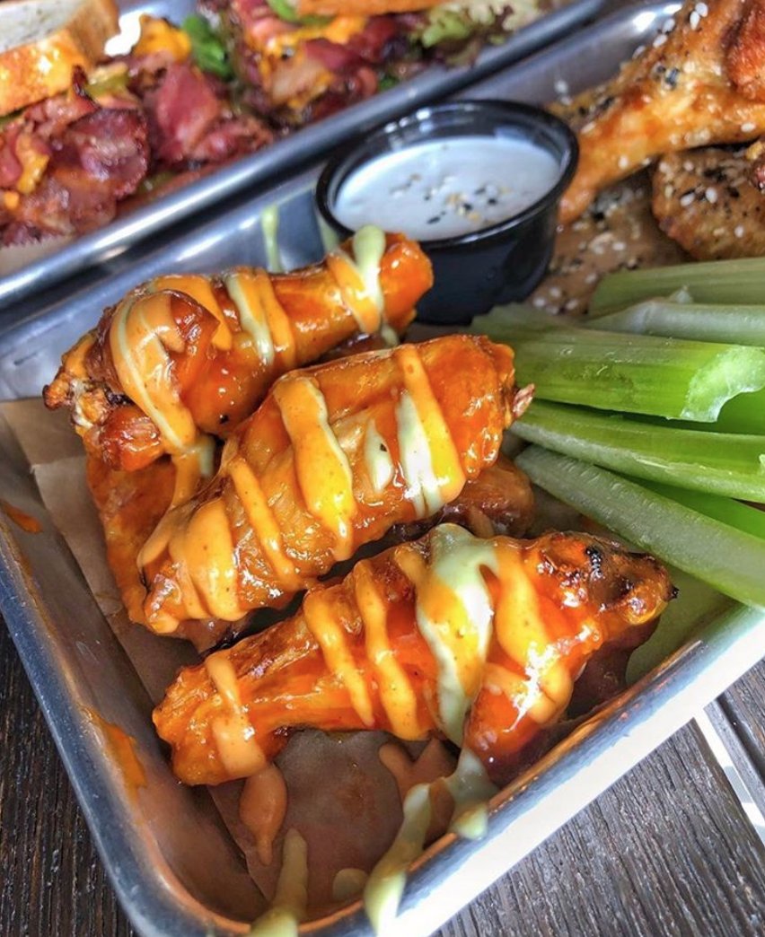 VisitBurbankUSA's tweet photo. @overunderpublichouse in Downtown Burbank is making our mouth water! What's your favorite wings flavor? You can't go wrong with any of their amazing flavors 🔥 #bsupportive #dineburbank https://t.co/PxjEgBmdRB