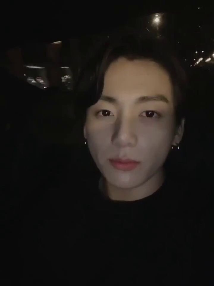 jungkook’s exposed forehead - a dangerous thread:
