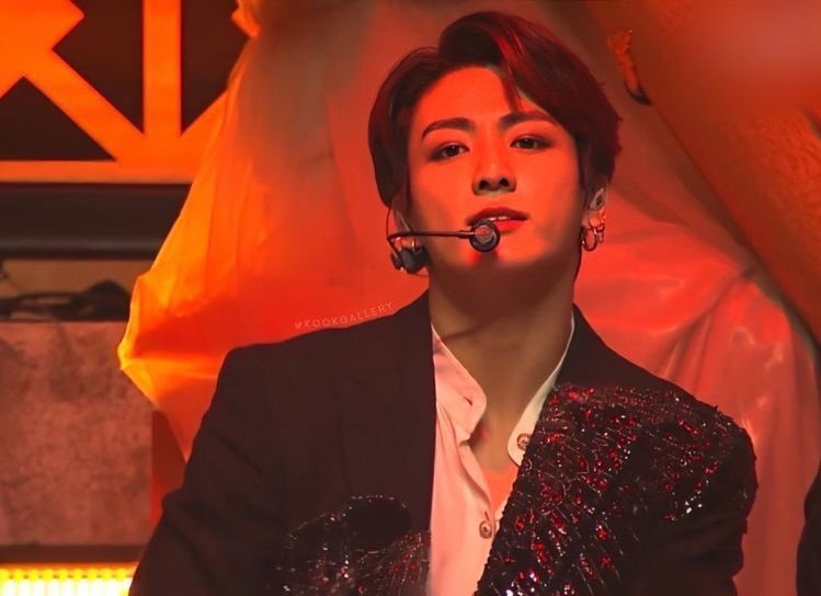 jungkook’s exposed forehead - a dangerous thread: