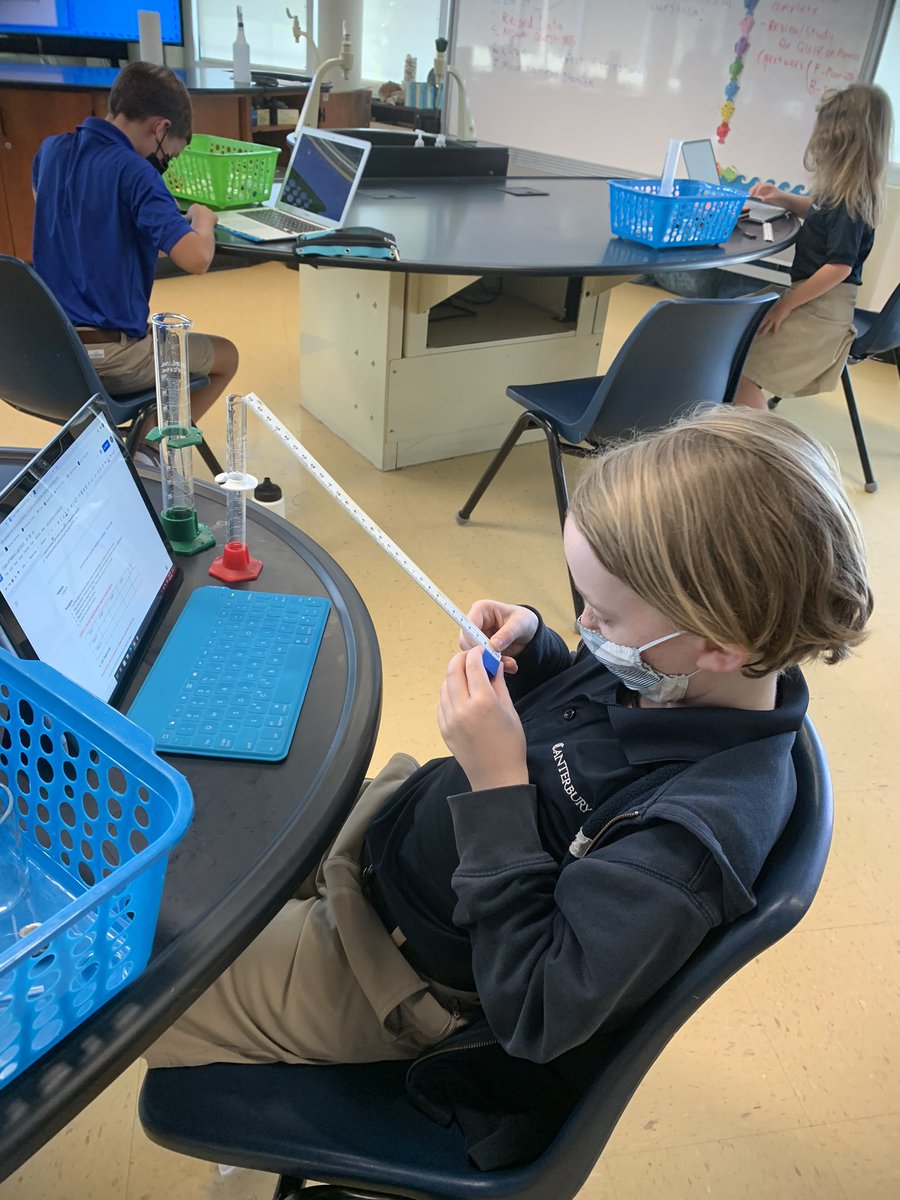 CSFmarine's tweet photo. Metric mania lab in full effect! #csfmarinestudies #metricsystem #handsonlearning #inquirybasedlearning #measurementlesson https://t.co/vykSQYRYkJ