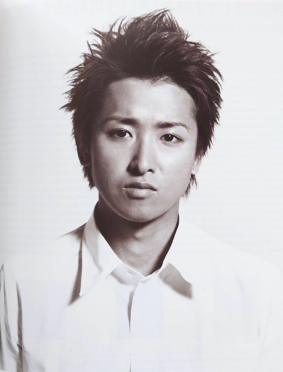 DUET 2008Sho was reading Ohno’s Freestyle book and when he got to the page where Ohno’s face was displayed, he can’t stop laughing.: Interesting! I can look at it for a whole day!(I assume this is it haha)