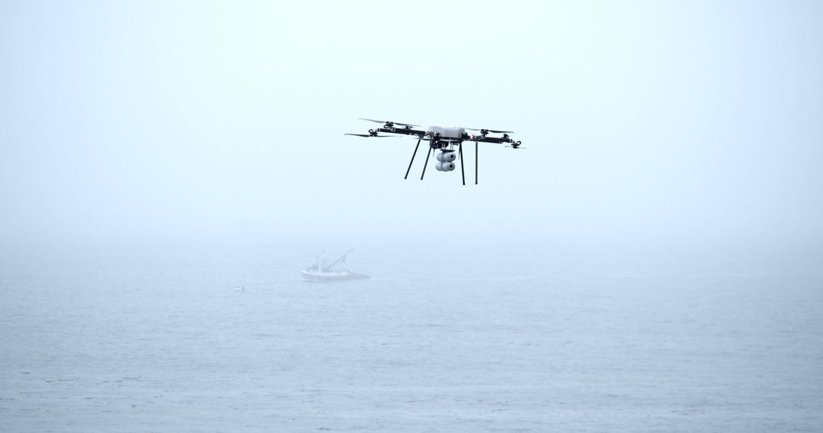 Flying the Perimeter 8 LRS in a maritime environment with the synthetic aperture RADAR (SAR) sensor from IMSAR . Two game-changing capabilities combined into a single tactical package. 

#drones #uas #uavs #dronestagram