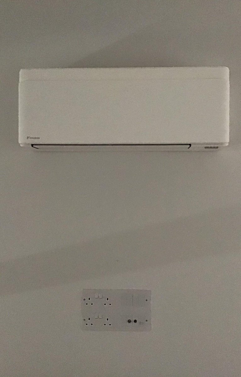 Ever wondered what makes us Oxfordshire's premier retrospective #AirConditioning installer. If your concerned how having #AirConditioning retrospectively #installed will impact your #home, please get in contact oxfordairconditioning.com/contact/