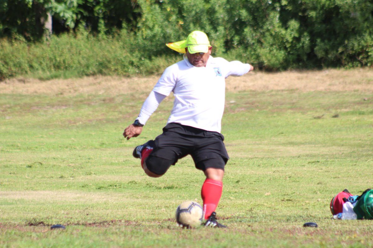 FootGolfCancun's tweet photo. Ahora vamos con los #Senior, @Electrolit trae para ti los resultados de la #5afecha del #Serial2020 de la liga de #footgolf #quintanaroo #cancun #YaSeJuega #MásQueUnDeporte
#Senior
🥇@omarterrazaz -1
🥈Richard Ramírez +7 https://t.co/nLkI8QPcwH