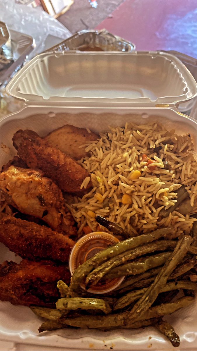 DaTribeCalledT's tweet photo. Every plate made with love and care #ComfyMonday https://t.co/gtWczxiii3