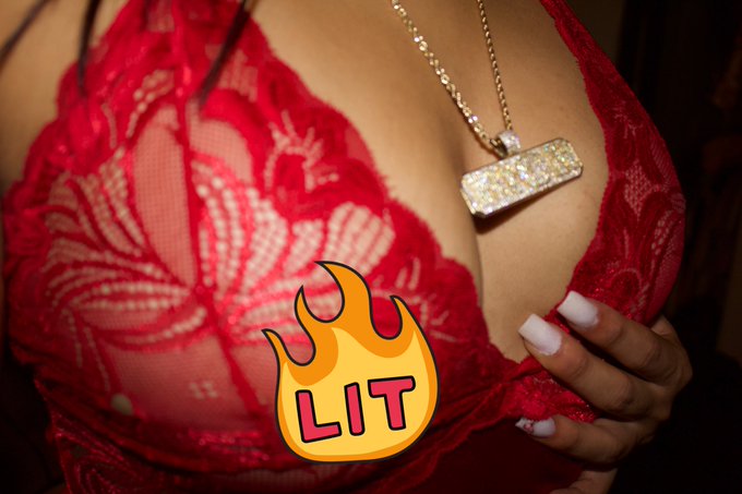 Let me rock your chain 💞 https://t.co/Jcawd577Nd