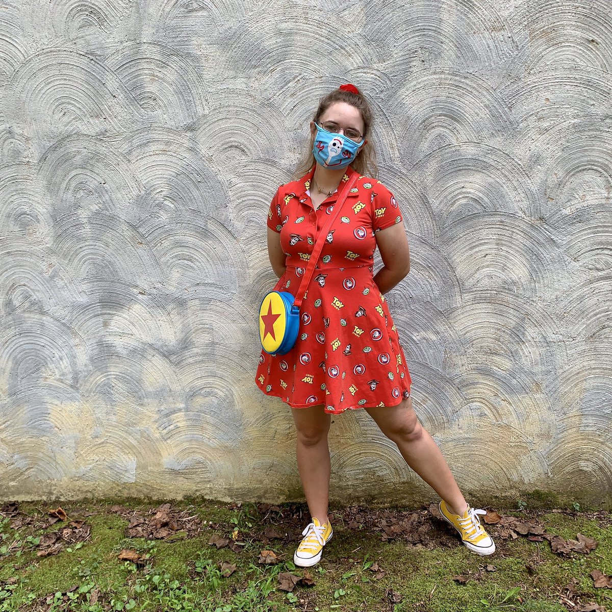 JessiBinnix's tweet photo. Dressing up for my playdate with destiny ✨
#toystory #toystory4 #slinky #forky #luxoball #disney #pixar #disneydressoftheday #disneyoutfitoftheday #dressoftheday #outfitoftheday #ootd #dotd #maskeraidbound #wearamask https://t.co/HT8eDoZMyg