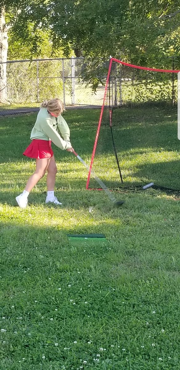 AtomsGolf tweet media