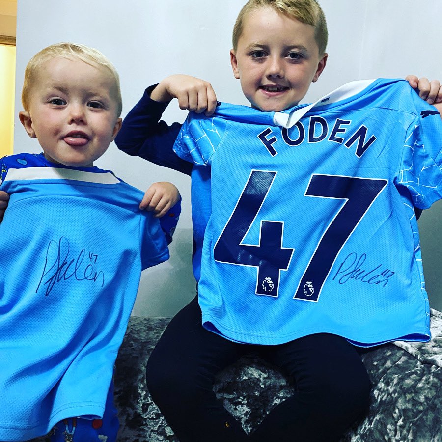 Chelsea_Howles's tweet photo. Thanks so much @PhilFoden for signing our city shirts, we love them 🙌🏻💙⚽️ https://t.co/Z7WcV6CqRu