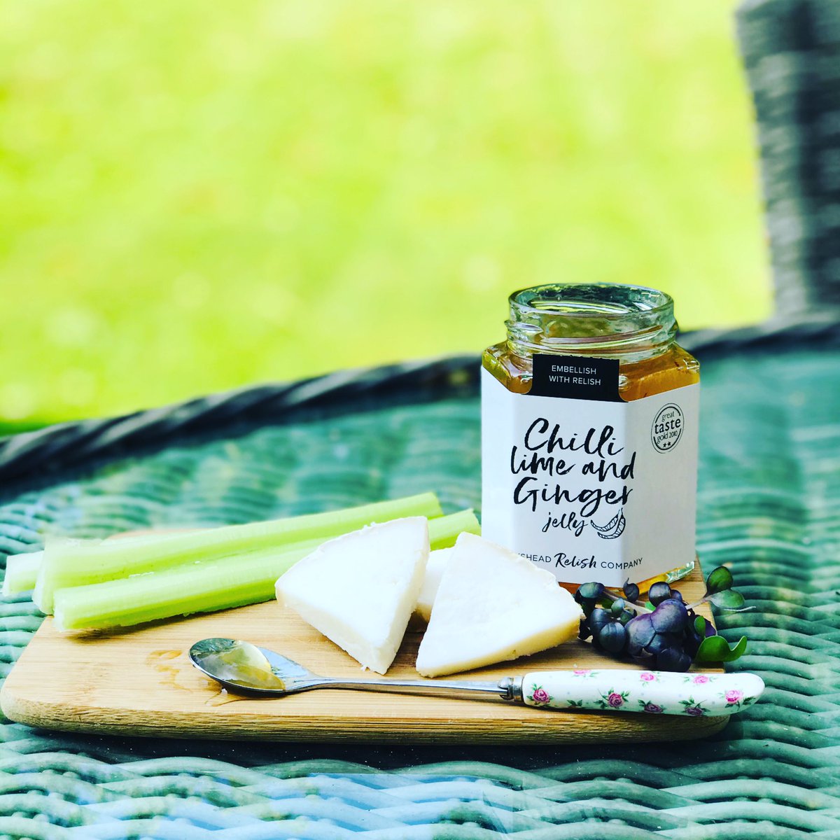 Lunch in the garden in mid September! Radish Microgreens with Cheese from <a href="/OpenAirFoods/">Open Air Foods</a> where we also brought the delicious Chilli, Lime and Ginger Jelly from <a href="/hawksheadrelish/">Hawkshead Relish</a> . #artisan #artisanfood #cheese #relish #microgreens #microgreensfarmer #nutrientdense #deliciousfood