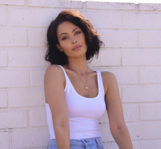 Last day of summer, make it magical 🧚🏽&zwj;♂️😌 https://t.co/5Vr0D2HdtW<a href="/tag/naturalhairstyles"class="tags"><span>#naturalhairstyles</span></a><a href="/tag/natruallight"class="tags"><span>#natruallight</span></a>