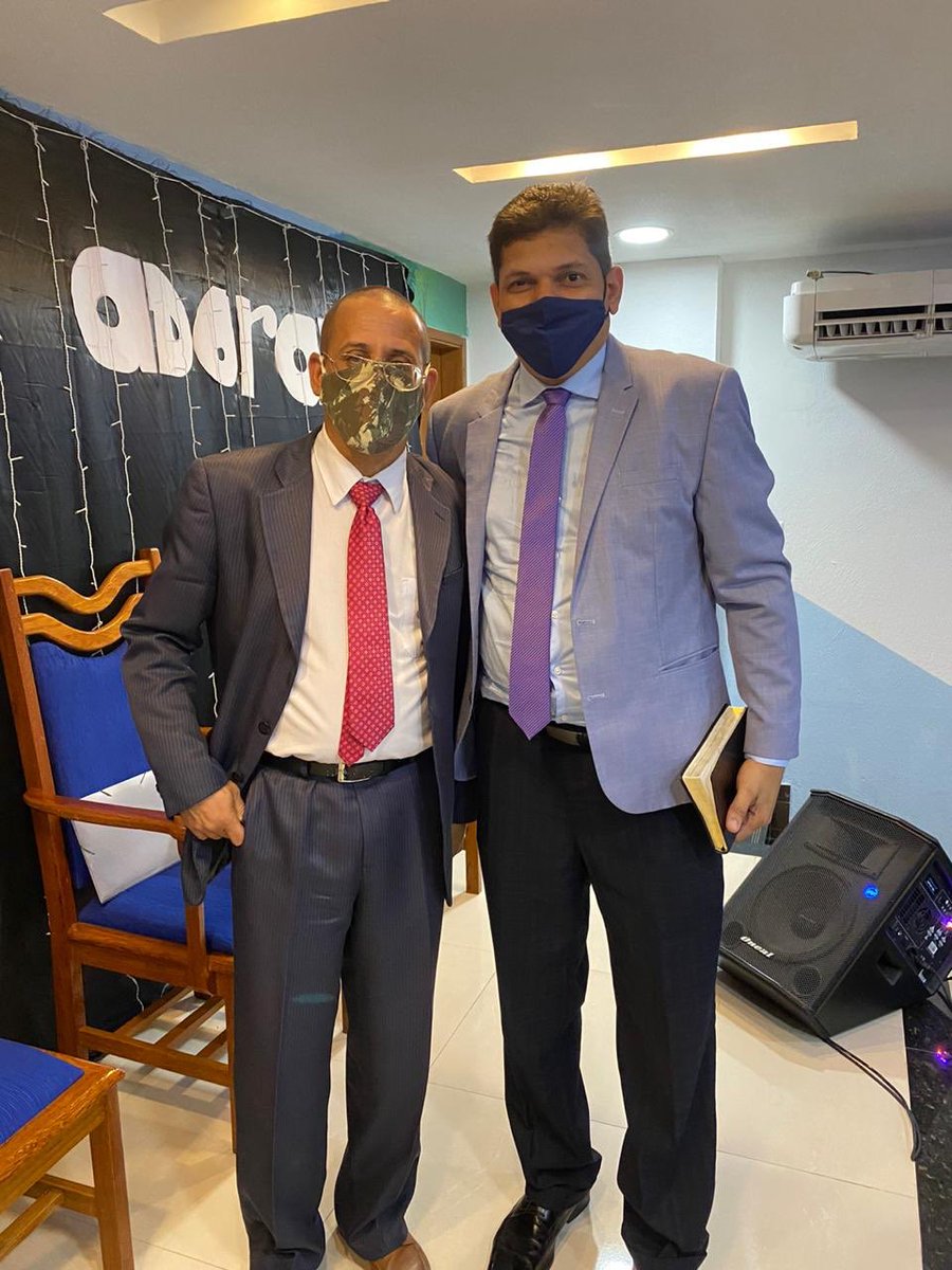 UmaderOficial's tweet photo. Neste dom (20), o Presidente da UMADER, Pb. Alex de Paula, esteve pregando no Culto de Jovens da AD Jardim Carioca - Pr. Jorge Nevaldo, na Ilha do Governador. Agradecemos a calorosa recepção!
#UMADER
#CEADER
📰 Rel. Públicas &amp; Mídias Sociais:
Pr. Wellington Oliveira @wolocutor https://t.co/eJev1gbs8i