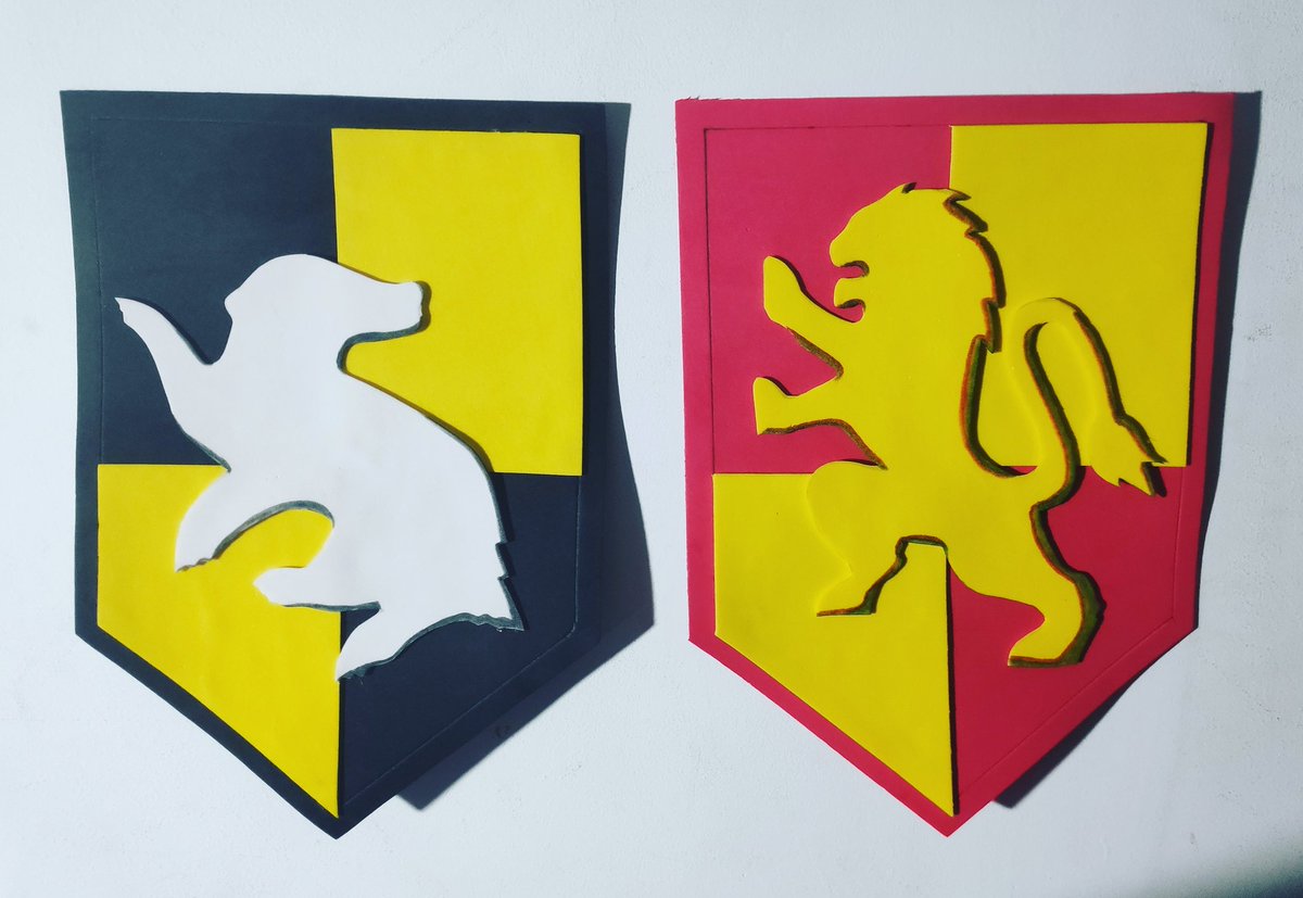 _tionerd_'s tweet image. Esse foi o resultado da DIY da live de ontem galera 😍
Domingo faremos mais arte!

#diy 
#diygeek 
#diyharrypotter 
#arte
#artesanatogeek 
#livestream 
#twitch #twitchtv 
#macmonico