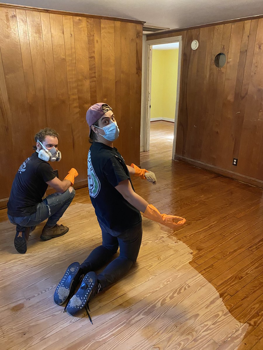 TheSecondAfter's tweet photo. We’re working on our new practice space / music writing studio 😍 https://t.co/SFOoaFJ2Aq