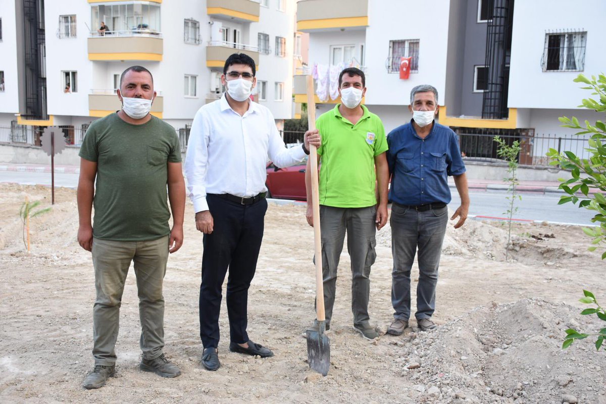 tarsusbeltr's tweet photo. Avrupa Hareketlilik Haftası etkinlikleri kapsamında Şehitlertepesi Mahallemizde oluşturduğumuz koruluğa fıstık çamı, dut, keçi boynuzu, defne ve zakkum fidanları dikerek, yeşil alan oluşturduk.
#AvrupaHareketlilikHaftası
#hareketlilikhaftası
#mobiltyweek
#mobiltyweektr https://t.co/Wxr6s8Fps0
