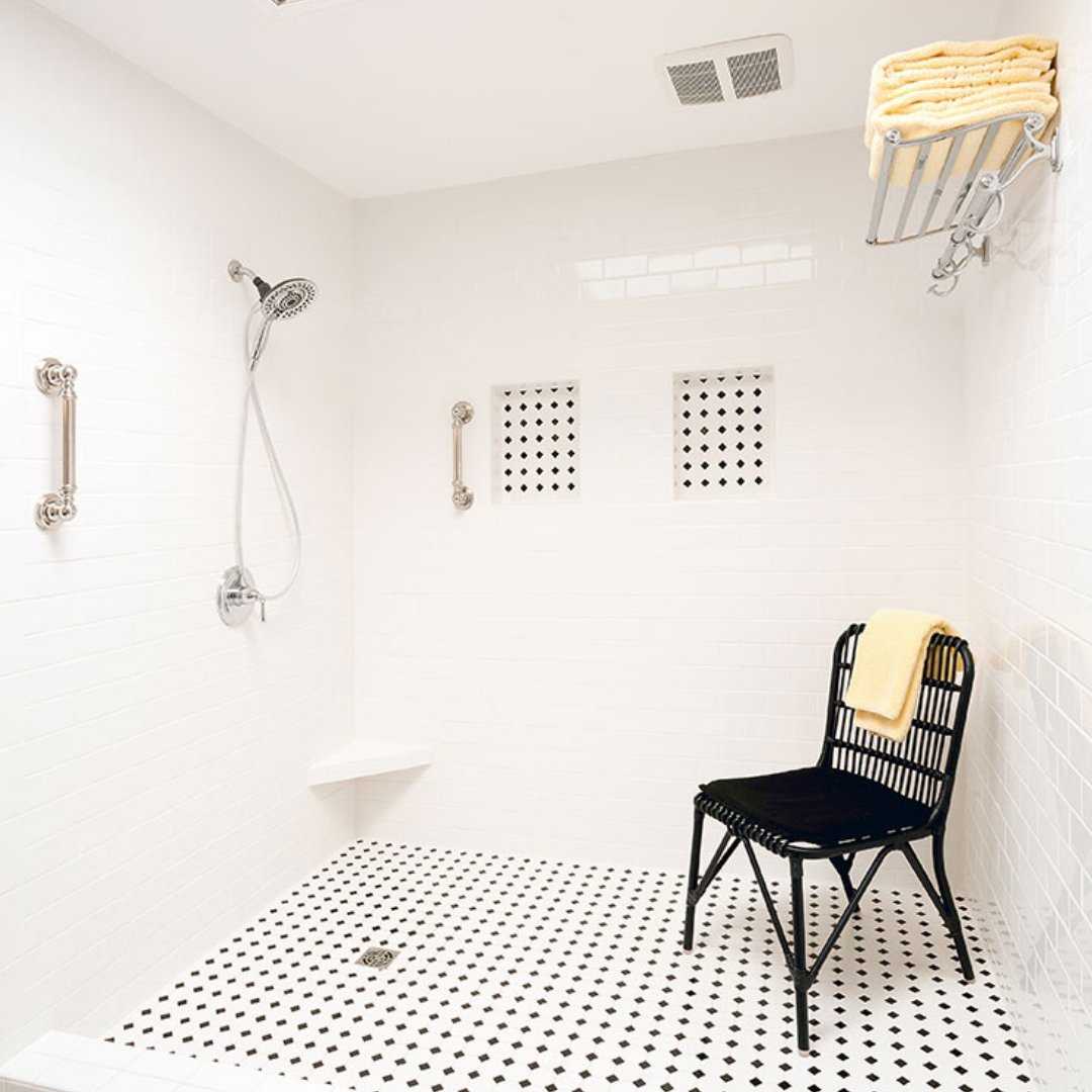 OneWeekBath's tweet photo. Age in place design bathrooms can be built with style. They do not need to be institutional and can be custom designed to be warm and comfortable for all users.

Check out more Universal Design bathrooms at https://t.co/ck2OlE2lyH!

Link in bio! https://t.co/cw1yT02OSx
