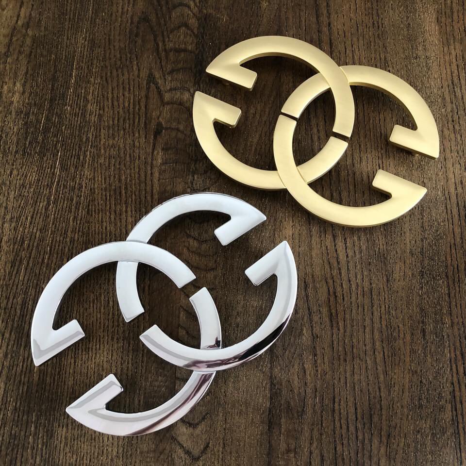 Item No.P80105.192, 7-1/2" Modern Style Closet Cabinet Pull Handle.
★★★★★★★★
This arched handle gives a great modern, traditional style, simple but elegant goes great on any furniture and cabinet. Created with a unique inspired look.
Pls call us: 469-776-8222