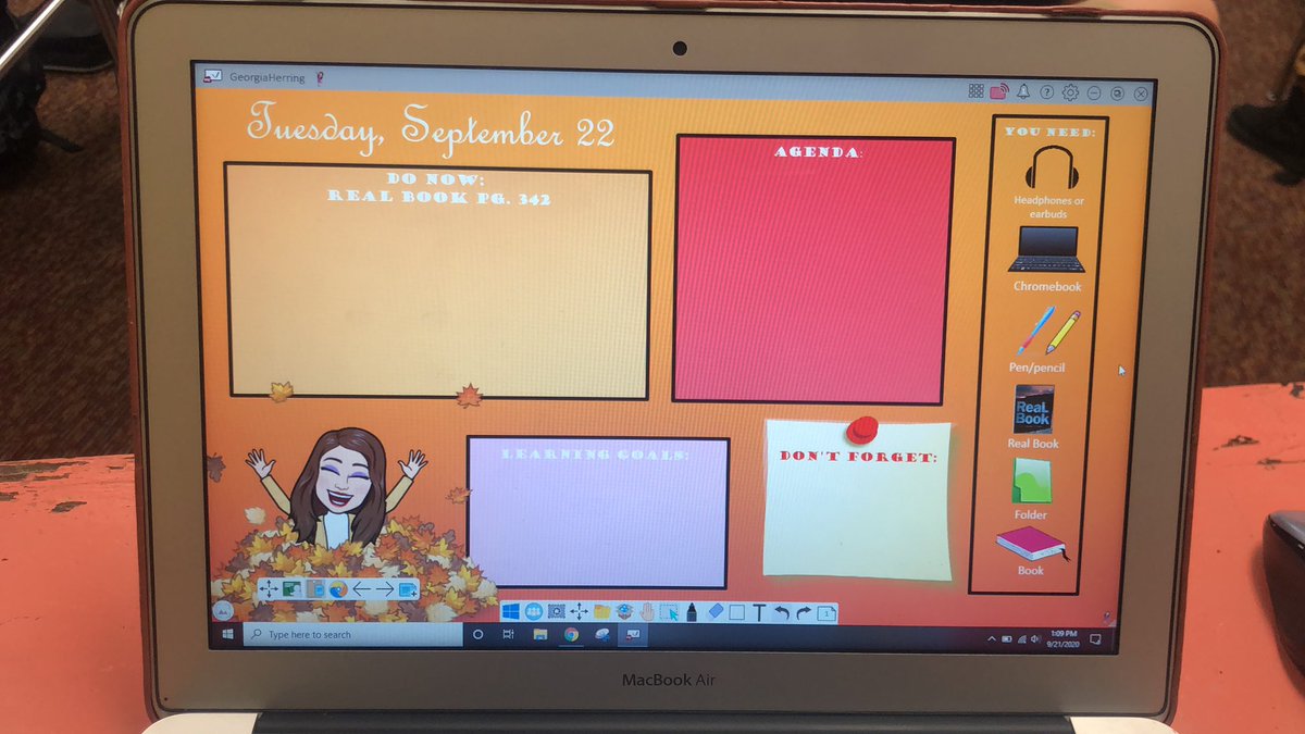 Herring_MCMS's tweet photo. I’m adapting an idea seen in 7th grade ELA classes. I love having everything in one place! 🙌🏼#pineappleMCMS https://t.co/WhI9Ci48EG