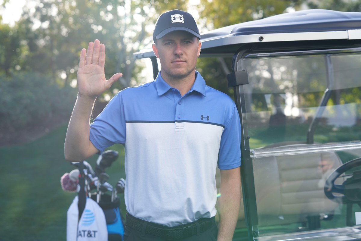 JordanSpieth's tweet image. Driving takes 100% focus on and off the course - please join me in taking the It Can Wait Pledge to never drive distracted! itcanwait.com/pledge #ItCanWait