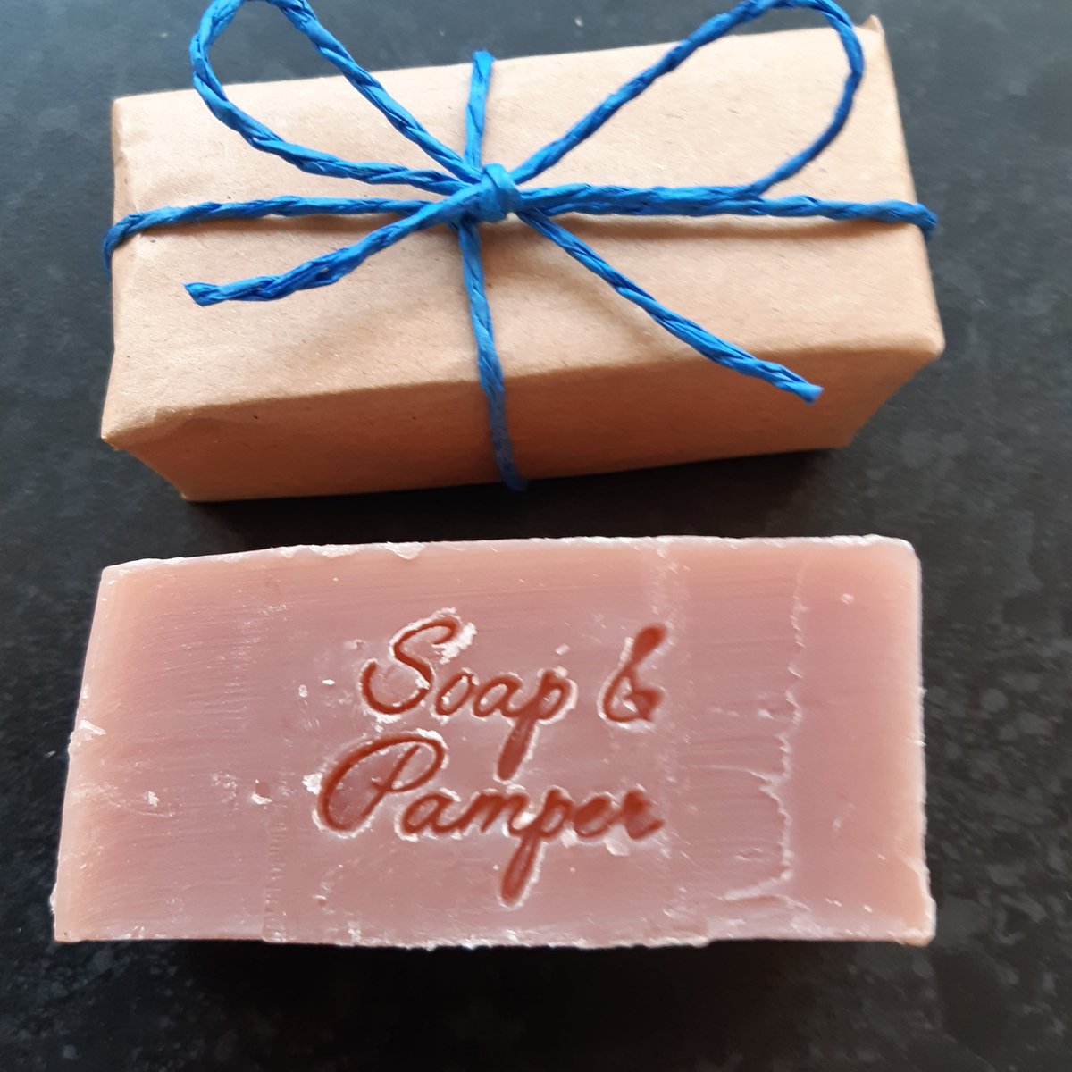 SoapandPamper's tweet photo. Freshly wrapped lavender &amp; lemongrass #handmadesoap. Gentle on the skin &amp; kind to the environment. 
Lots of choice at https://t.co/30Dum6bAKg 

#inbizhour #Londonislovinit #handmade #soaps #vegansoap #selfcare #giftideas #plasticfree #soaptember https://t.co/2FtVQjSomT
