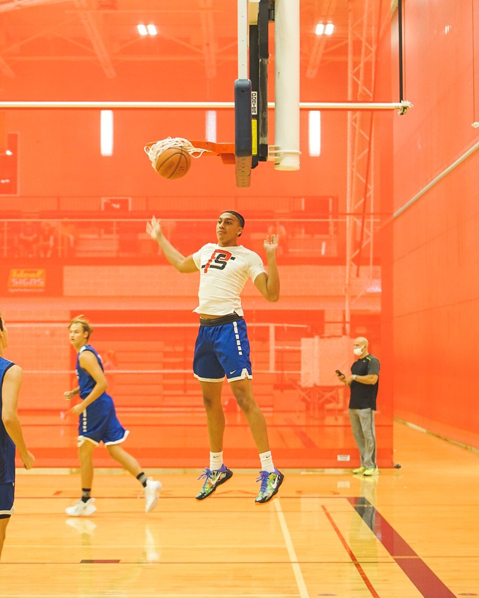 '21 6'7 Noah Robledo @noah_robledo35 of Leander HS warming up before the start of fall league <a href="/LLionHoops/">Lion Basketball</a> <a href="/atx_hoops/">CAPITAL CITY HOOPS</a>