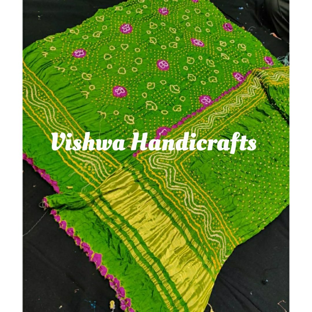 V_HANDICRAFTS's tweet photo. Pure gaji silk dress material three pieces.
#gajipunjabisuits
#vishwahandicrafts
#gajisilksuits
#punjabifashion
#suitsonline
#onlineshopping
#handmade
#tieanddye
#gajibandhejsuits
#designerbandhejsuits
#smallbusiness
#fashionlover
#handmadesuits
#threepicessuits
#indianproduct https://t.co/oZBD0zx85f