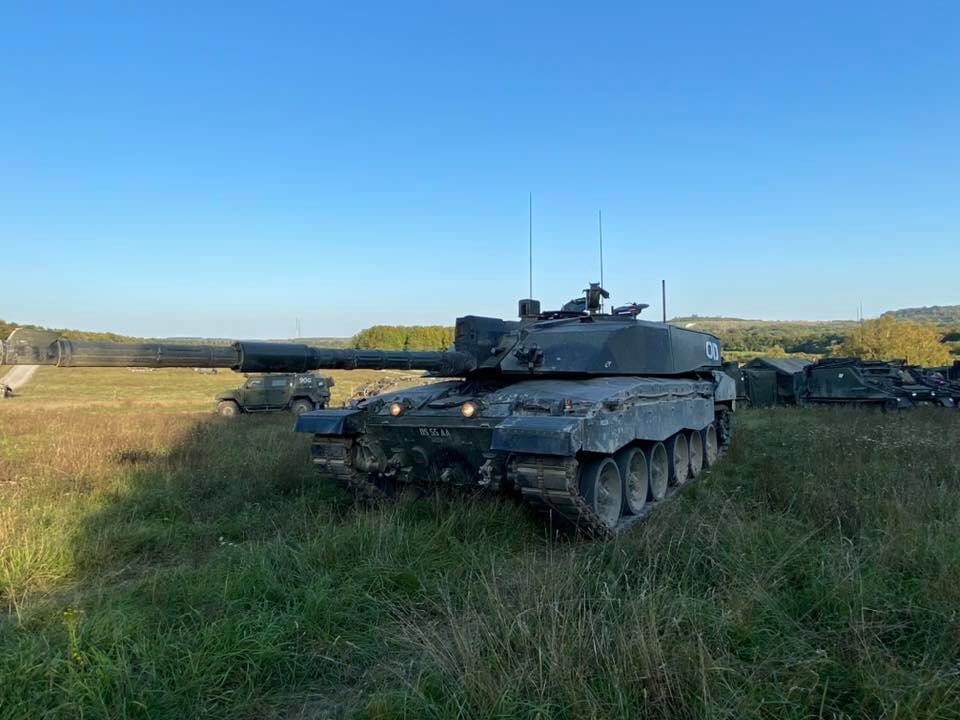 RoyalTankRegt's tweet photo. ... and we’re back on The Plain, with BG HQ having a run out. The usual stuff - tactical movement, staff planning, hiding in woods with crews wrangling cold, wet cam-nets in the dark. It’s going to be ace.
#FearNaught https://t.co/eIs2e2YOT0