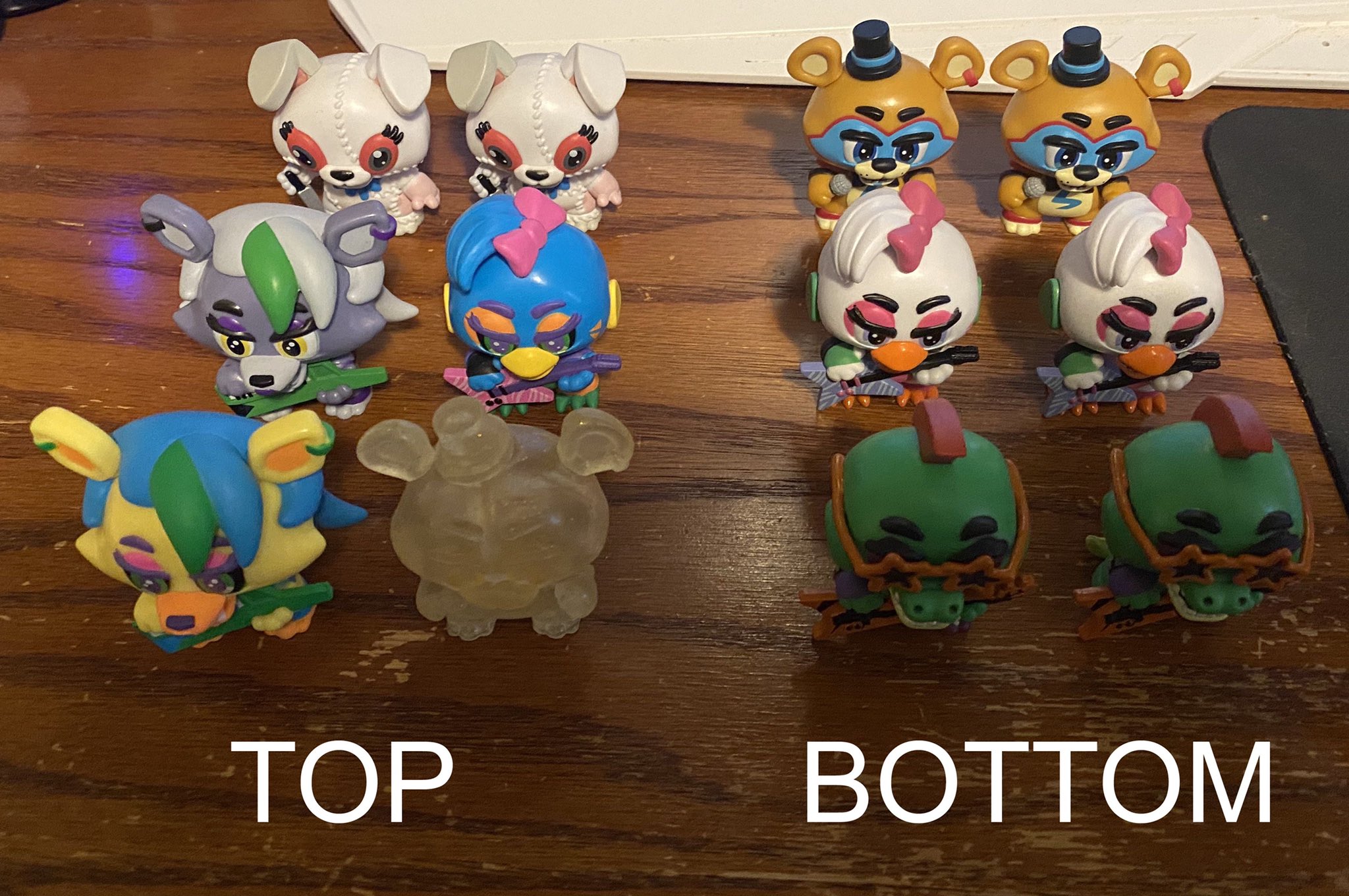 Fnaf mystery 2024 minis box