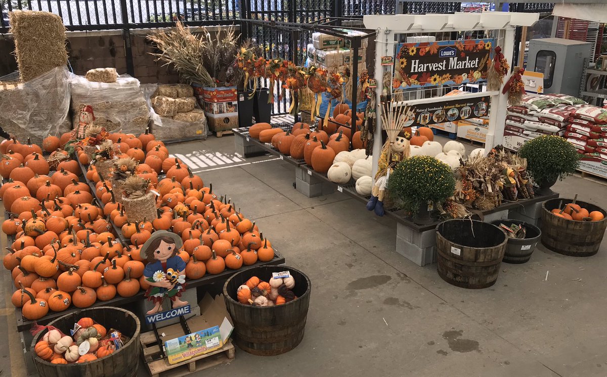 @lowes of Woodbridge NJ #1658 
Fall is here! Stop by today and get your #mums #pumpkins #whitepumpkins and #falldecor! Thank you Brian Gold and @PlantPartners Sarah for your help today! #teamwork 
@church1230md @MetrolinaGHS @DomFeola @timdaleynymetro
