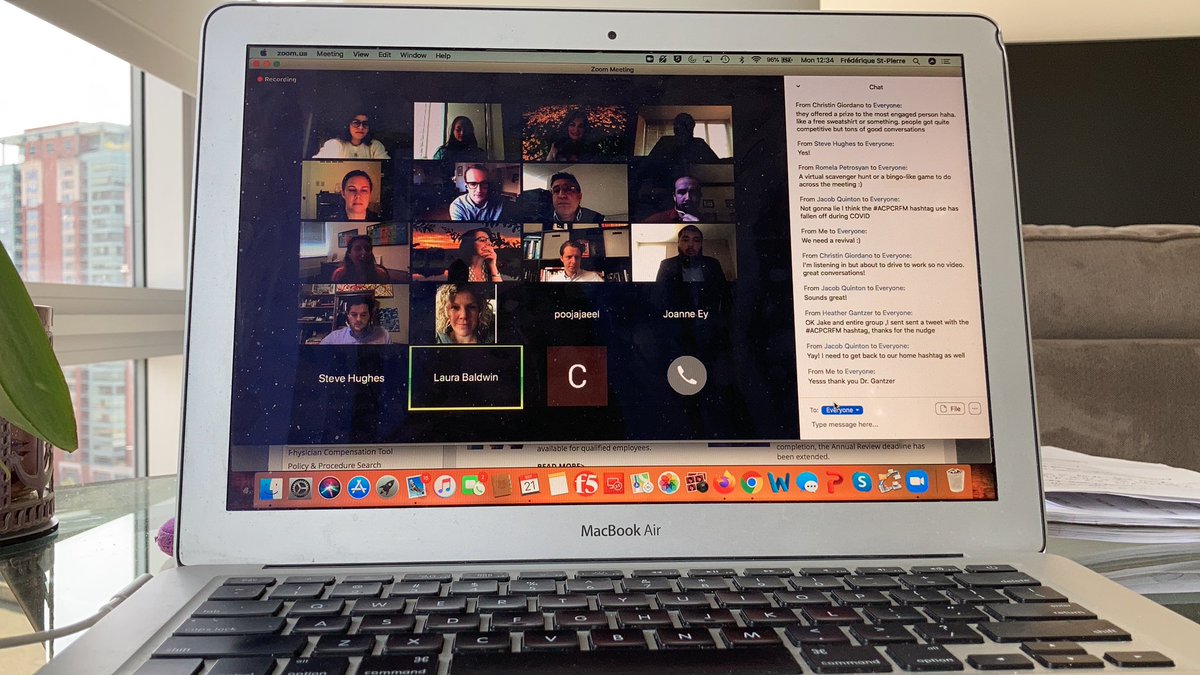 The annual meeting for ACP’s Council of residents/fellows (#ACPCRFM!) happened today. We discussed:
✅How to protect trainees during #COVID19 
✅Creating health advocacy modules for IM residents
✅Next steps in promotion of DEI across ACP
✅Trainee program for #IM2021 meeting
1/2