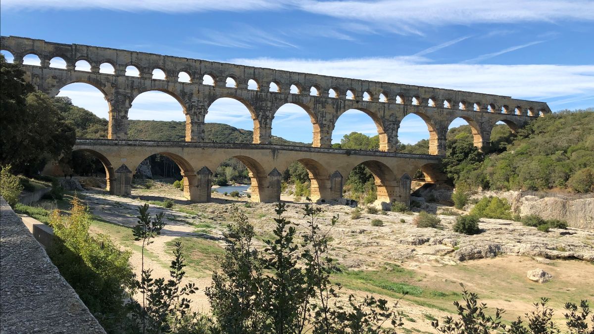 Vídeo de què veurem a la Sortida a NIMES - PONT del GARD - ORANGE 
youtube.com/watch?v=x7NRy6…