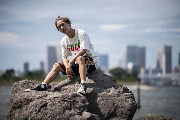astage_ent's tweet photo. 【ASTAGE-NAVI】パルクールアスリートZEN アーバンスポーツの“初”オンライン世界大会『E-FISE』“初”の三者同点優勝!!✨🏆✨
#ZEN #パルクール #EFISE
https://t.co/kXbAVLjg8u https://t.co/1wOAI5PSzc