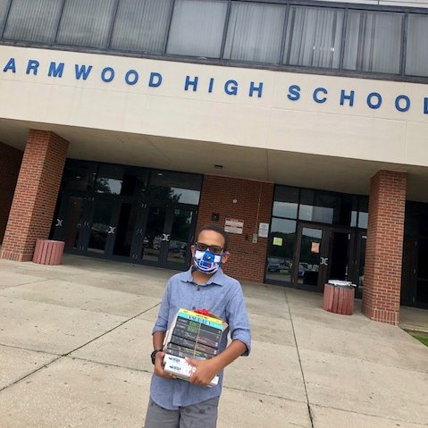 BooksLikeMe1's tweet photo. Last week we had the pleasure of gifting books to @KenlyCougars @tampaheights305 @Armwood_HS and @FosterElemHCPS We've now reached 25 Hillsborough County Public Schools and have donated 370 culturally inclusive books!!!!! #bookslikeme https://t.co/qdNdzKZBWD